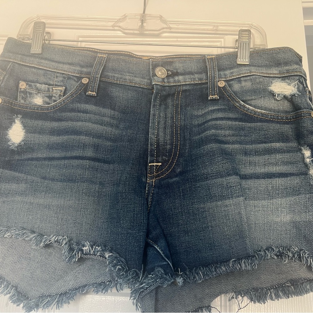 Cute jean shorts.